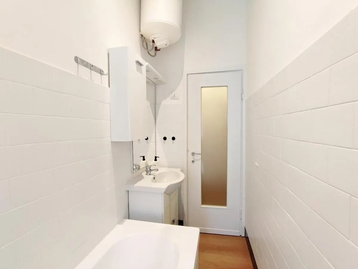 Milan Central Station- Modern Apartment 0*,