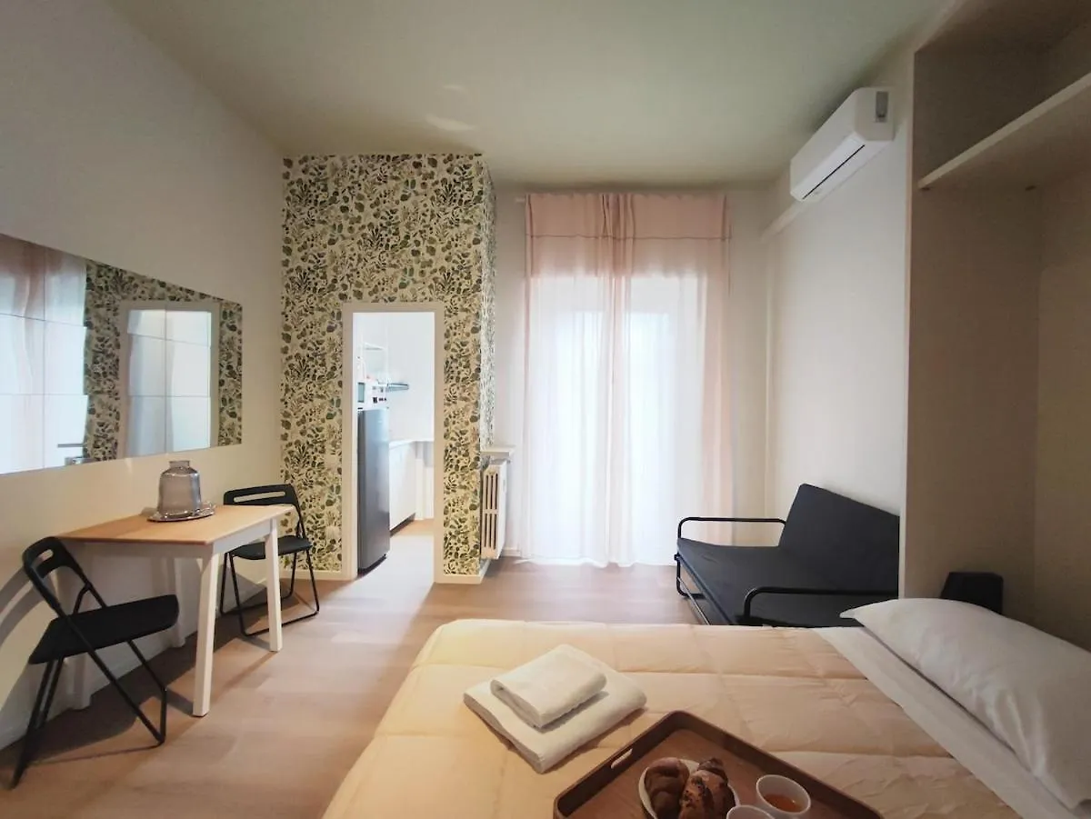 Milan Central Station- Modern Apartment 0*,