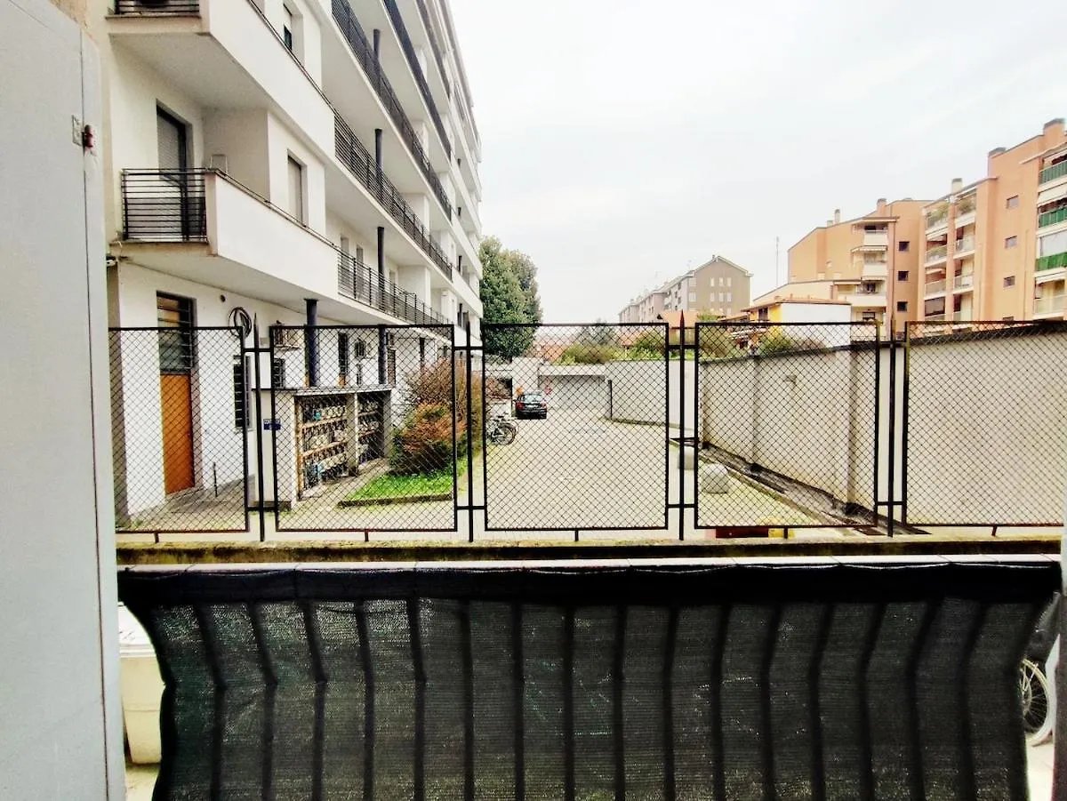 Milan Central Station- Modern Apartment 0*,  Italy
